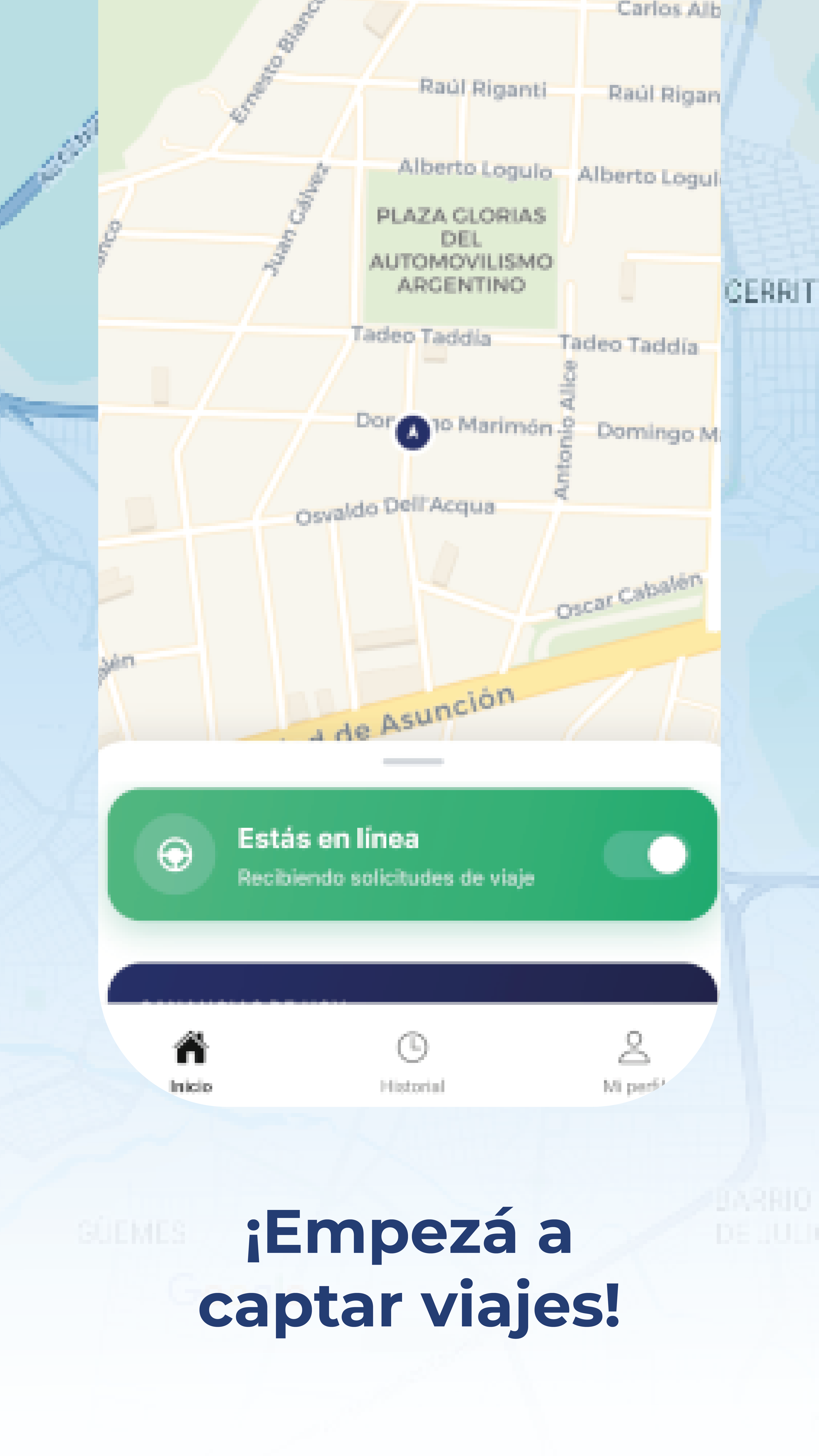 Conductor en línea recibiendo viajes